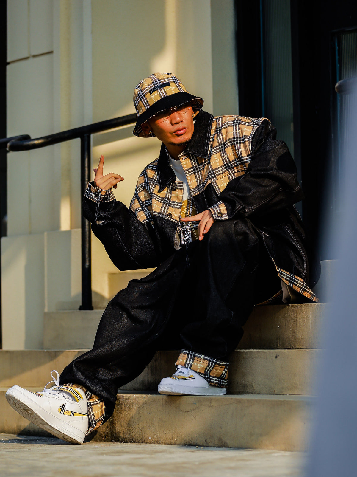 Acusa American Streetwear Vintage Plaid Stitching Hard Material Black Denim Jacket Hip Hop Fall Winter Jacket Men